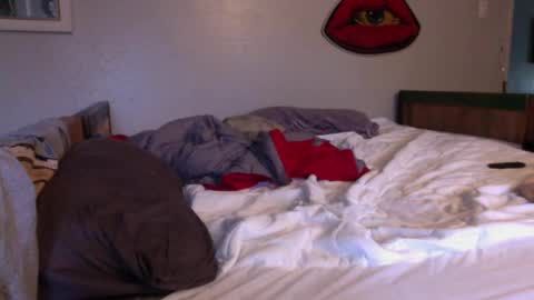 Snapshot of whitechocalate91 chatting on December 4, 2024, 9:35 pm just str8 stud nut 1000 online show from December 4, 2024, 9:35 pm