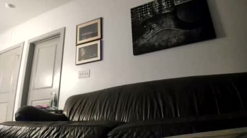 Snapshot of whitechocalate91 chatting on November 9, 2025, 9:18 am just str8 stud nut 1000 online show from November 9, 2025, 9:18 am