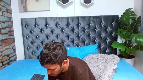 Dylan white online show from February 26, 2025, 12:49 am