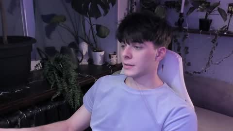 Snapshot of whiteegrimm chatting on December 9, 2024, 3:33 pm Gus online show from December 9, 2024, 3:33 pm