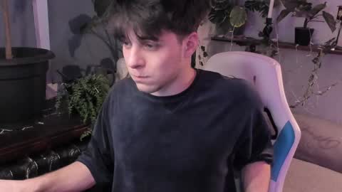 Snapshot of whiteegrimm chatting on December 13, 2024, 6:16 pm Gus online show from December 13, 2024, 6:16 pm