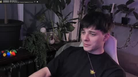 Snapshot of whiteegrimm chatting on December 24, 2024, 6:28 pm Gus online show from December 24, 2024, 6:28 pm