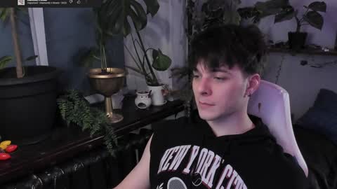 Snapshot of whiteegrimm chatting on January 22, 2025, 6:31 pm Gus online show from January 22, 2025, 6:31 pm