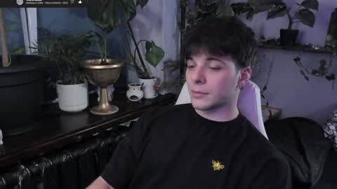 Snapshot of whiteegrimm chatting on January 29, 2025, 6:50 pm Gus online show from January 29, 2025, 6:50 pm