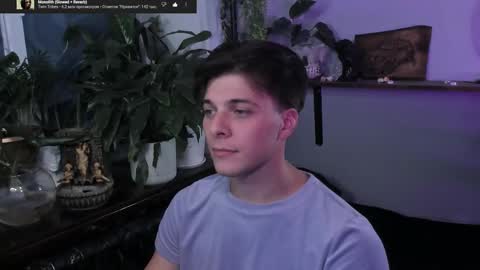 Snapshot of whiteegrimm chatting on September 19, 2025, 7:58 pm Gus online show from September 19, 2025, 7:58 pm