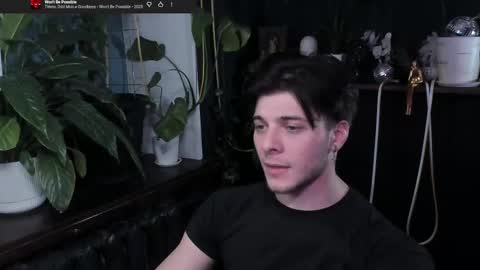 Snapshot of whiteegrimm chatting on December 20, 2025, 9:22 pm Gus online show from December 20, 2025, 9:22 pm