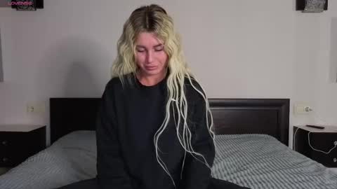 Snapshot of whiteflower_x0 chatting on February 2, 2026, 6:34 am ASK ME online show from February 2, 2026, 6:34 am