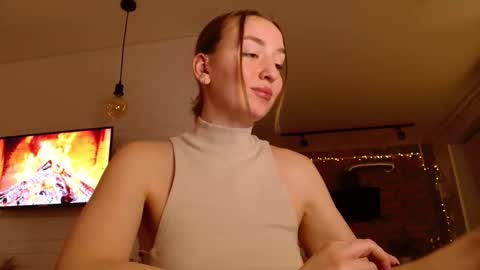 Snapshot of whiteprincessluna chatting on November 20, 2025, 3:34 pm You wont find me here on Saturdays and Sundays online show from November 20, 2025, 3:34 pm