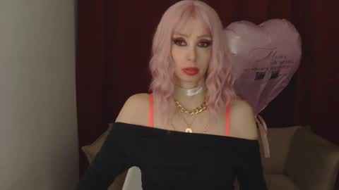 Snapshot of whitequeen888 chatting on February 16, 2025, 3:27 pm White Queen online show from February 16, 2025, 3:27 pm