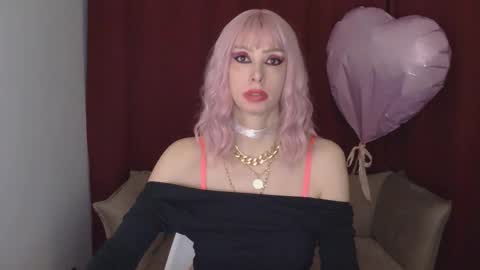 Snapshot of whitequeen888 chatting on February 18, 2025, 4:37 pm White Queen online show from February 18, 2025, 4:37 pm