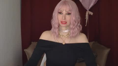 Snapshot of whitequeen888 chatting on February 20, 2025, 4:57 pm White Queen online show from February 20, 2025, 4:57 pm