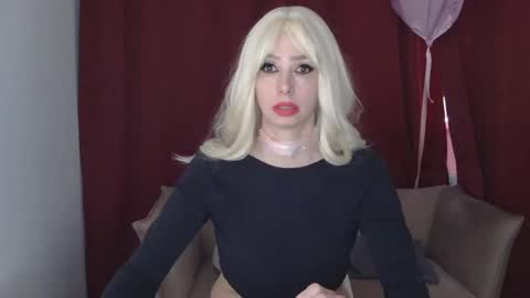 Snapshot of whitequeen888 chatting on March 4, 2025, 11:51 am White Queen online show from March 4, 2025, 11:51 am