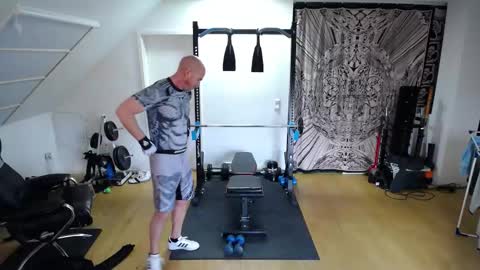 whiterabbit_86 online show from January 9, 2026, 11:57 am