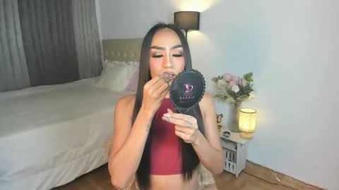 Snapshot of whitneytop69 chatting on November 8, 2025, 7:12 pm Arra Brown online show from November 8, 2025, 7:12 pm