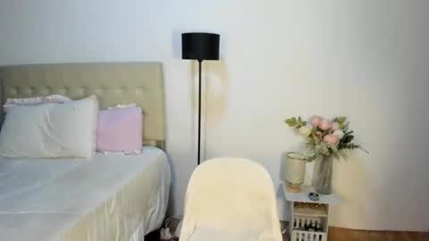 Snapshot of whitneytop69 chatting on February 24, 2026, 8:34 am Arra Brown online show from February 24, 2026, 8:34 am