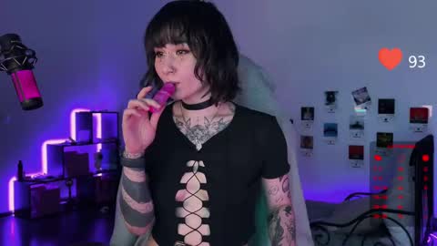 Snapshot of whysosweet chatting on February 16, 2025, 1:03 am iggy iggz online show from February 16, 2025, 1:03 am