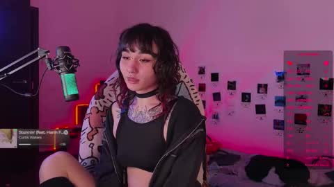 Snapshot of whysosweet chatting on October 21, 2025, 12:44 am iggy iggz online show from October 21, 2025, 12:44 am