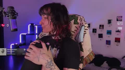 Snapshot of whysosweet chatting on October 27, 2025, 1:31 am iggy iggz online show from October 27, 2025, 1:31 am