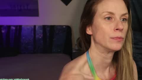 Gretchen  Jimmy online show from September 22, 2025, 4:03 am