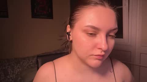Snapshot of wievin chatting on February 19, 2025, 8:10 pm VI online show from February 19, 2025, 8:10 pm
