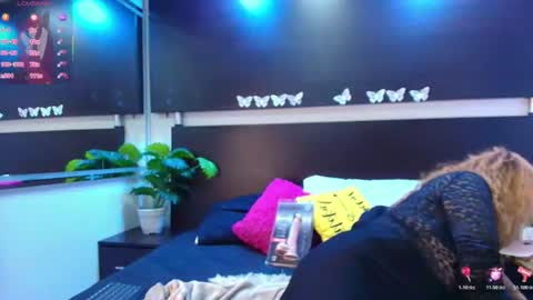 Snapshot of wife_mature chatting on July 15, 2026, 12:32 pm sussy online show from July 15, 2026, 12:32 pm