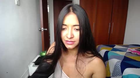 Ilauren online show from February 13, 2026, 12:56 pm