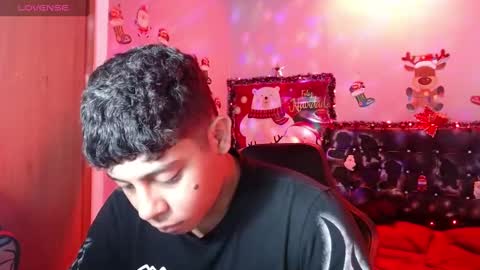 Snapshot of wiilliam_20 chatting on December 7, 2024, 5:31 pm wiilliam online show from December 7, 2024, 5:31 pm