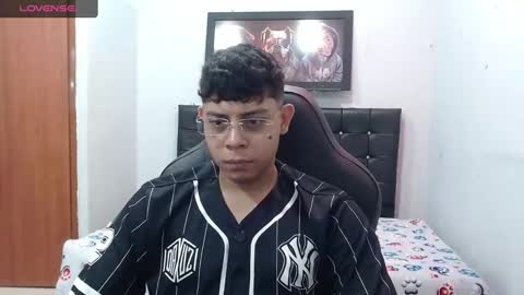 Snapshot of wiilliam_20 chatting on February 8, 2025, 3:42 pm wiilliam online show from February 8, 2025, 3:42 pm