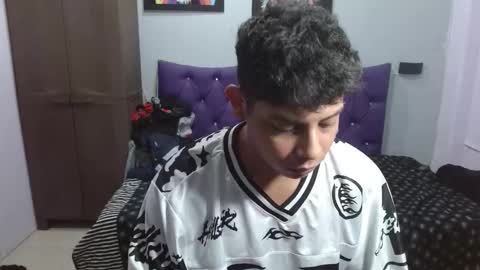 Snapshot of wiilliam_20 chatting on December 20, 2025, 7:21 pm wiilliam online show from December 20, 2025, 7:21 pm