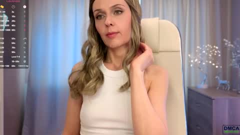 Snapshot of wild_berrrie chatting on April 2, 2026, 12:14 pm Alice online show from April 2, 2026, 12:14 pm