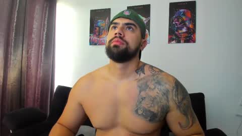 Snapshot of wild_couplesex1 chatting on March 1, 2025, 12:34 pm Devon and Chloe online show from March 1, 2025, 12:34 pm