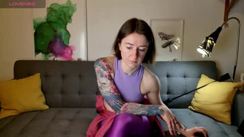 Snapshot of wild_peony chatting on April 12, 2026, 5:07 pm wild_peony online show from April 12, 2026, 5:07 pm