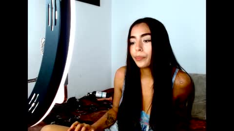 Wild RoomXxX online show from September 26, 2025, 12:03 am