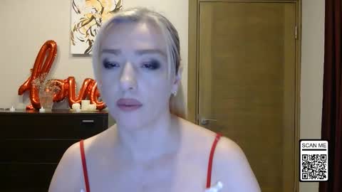 Snapshot of wild_silk_desire chatting on March 9, 2026, 5:17 pm Alina online show from March 9, 2026, 5:17 pm
