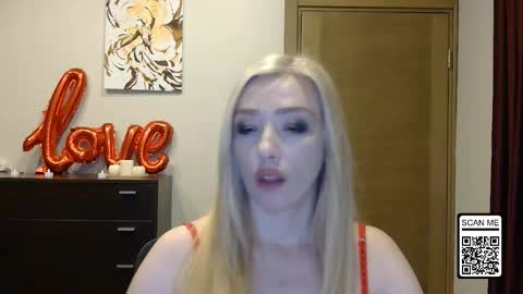 Snapshot of wild_silk_desire chatting on March 23, 2026, 5:17 pm Alina online show from March 23, 2026, 5:17 pm