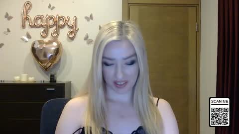 Snapshot of wild_silk_desire chatting on April 18, 2026, 7:07 pm Alina online show from April 18, 2026, 7:07 pm
