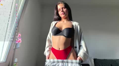 Snapshot of wildahankin chatting on February 8, 2026, 3:04 pm Mia online show from February 8, 2026, 3:04 pm