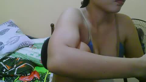 Snapshot of wildcamille chatting on January 27, 2025, 6:52 am camille online show from January 27, 2025, 6:52 am