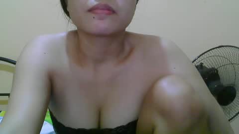 Snapshot of wildcamille chatting on January 30, 2025, 3:33 am camille online show from January 30, 2025, 3:33 am