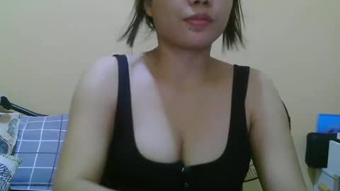 Snapshot of wildcamille chatting on February 3, 2025, 3:20 am camille online show from February 3, 2025, 3:20 am