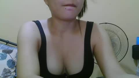 Snapshot of wildcamille chatting on February 3, 2025, 6:24 am camille online show from February 3, 2025, 6:24 am