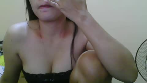 Snapshot of wildcamille chatting on February 6, 2025, 12:05 pm camille online show from February 6, 2025, 12:05 pm