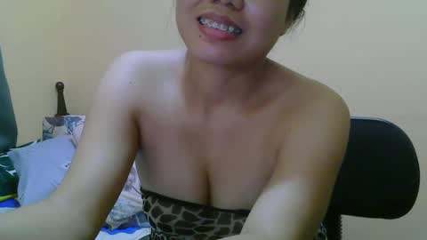 Snapshot of wildcamille chatting on February 11, 2025, 3:08 am camille online show from February 11, 2025, 3:08 am