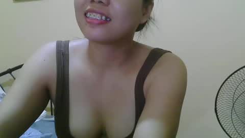 Snapshot of wildcamille chatting on February 26, 2025, 1:41 pm camille online show from February 26, 2025, 1:41 pm