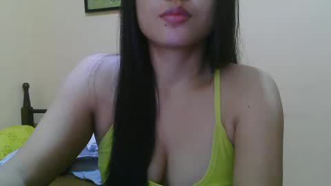 Snapshot of wildcamille chatting on March 8, 2025, 8:46 pm camille online show from March 8, 2025, 8:46 pm