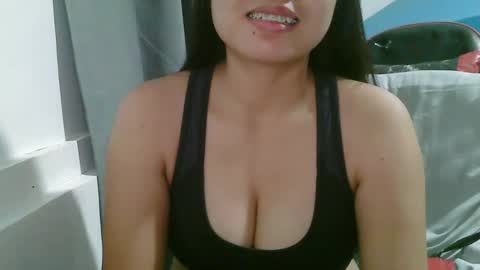 Snapshot of wildcamille chatting on November 18, 2025, 10:36 pm camille online show from November 18, 2025, 10:36 pm