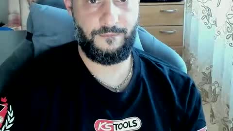 wildcrazypussy online show from May 27, 2026, 12:46 pm
