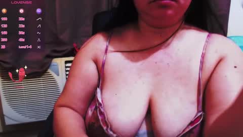 Snapshot of wildhotasianx chatting on December 23, 2024, 12:30 pm wildhotasianx online show from December 23, 2024, 12:30 pm