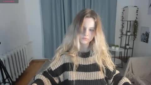 Mila 3 online show from November 23, 2025, 5:07 am