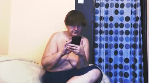 WildRedCat online show from October 20, 2025, 8:37 am